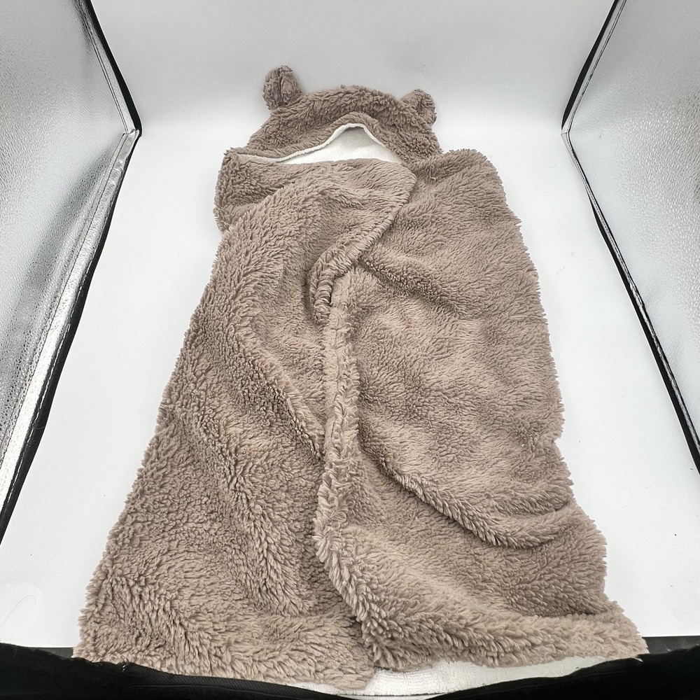 Pottery Barn Kids Infant Teddy Bear Hooded Bath Towel Photo Shoot Fuzzy Brown